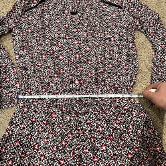 Women's GAP long sleeve Geometric print V-neck Romper/ jumpshorts - Picture 5 of 10